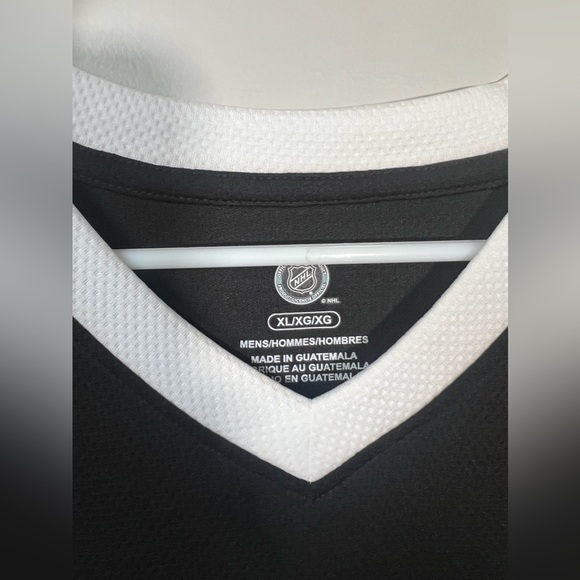 Boston Bruins Men’s NHL Hockey Long Sleeve Jersey Shirt Size XL Yellow/Black - Picture 4 of 7